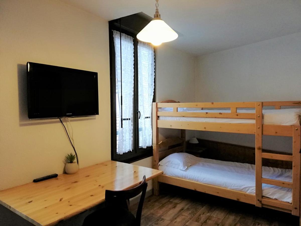 Terminus Hotel Des 3 Vallees Мутьє Екстер'єр фото