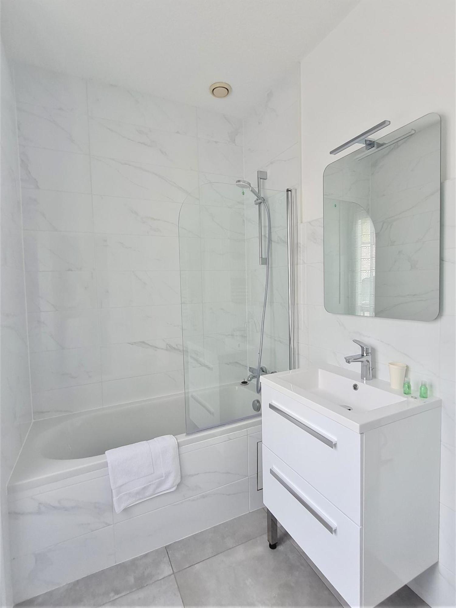 Terminus Hotel Des 3 Vallees Мутьє Номер фото