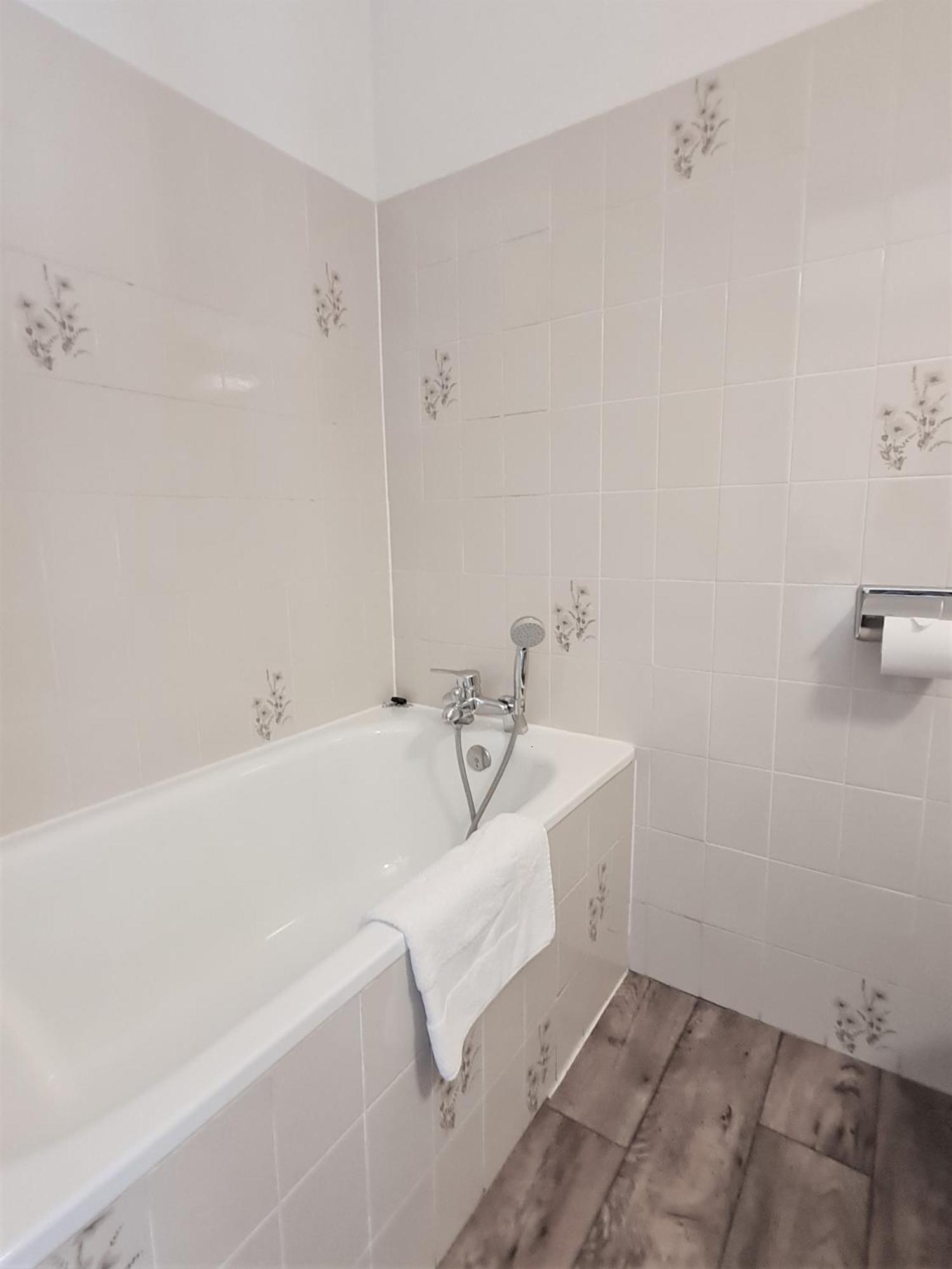 Terminus Hotel Des 3 Vallees Мутьє Номер фото
